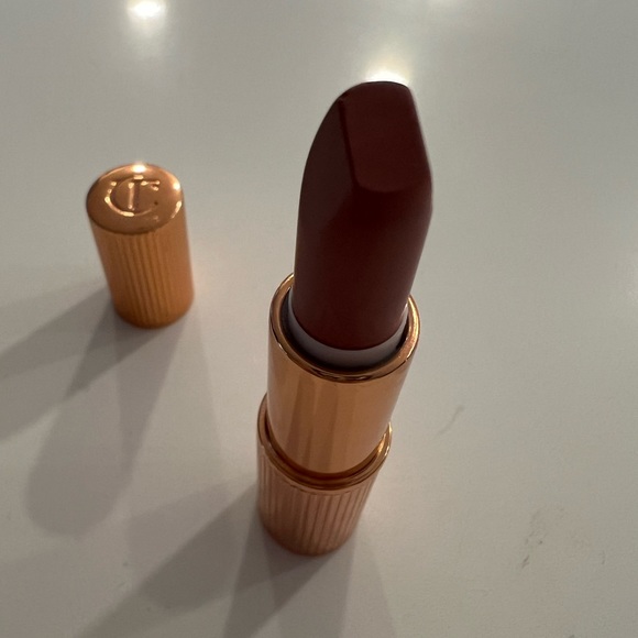 💄Brand NEW Mini Charlotte Tilbury Matte Revolution Lipstick Pillow Talk Medium - Picture 1 of 7